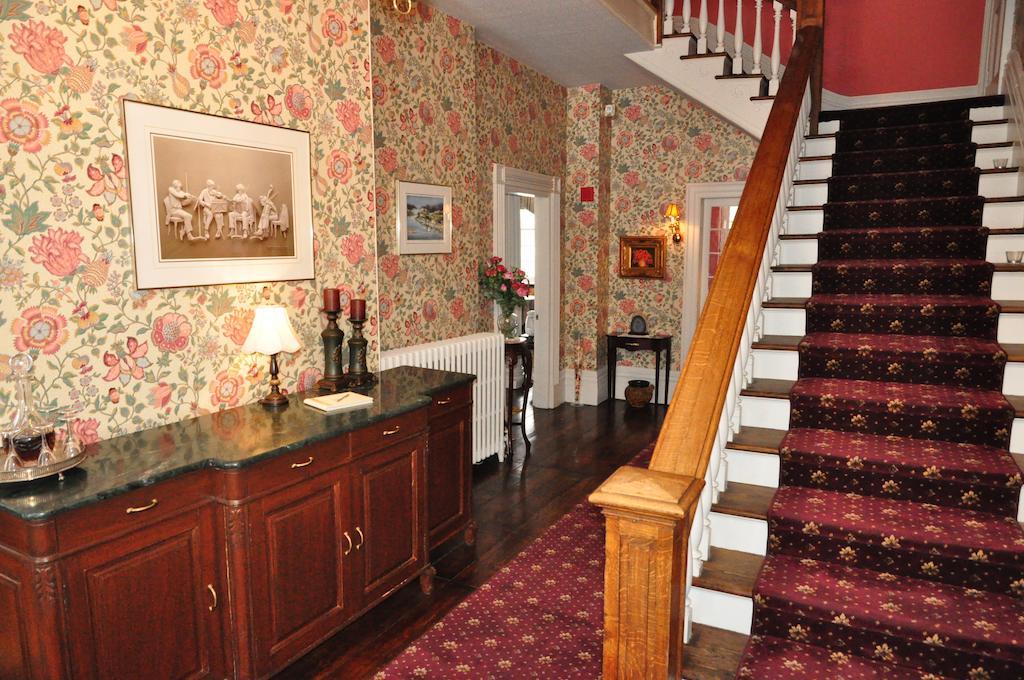 Brockamour Manor Bed And Breakfast Niagara-on-the-Lake Exterior foto